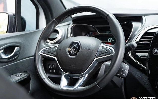 imagem-https://www.socarrao.com.br/sc-vehicle-images-prod/4176045/1792249589026-8506096_10_B_e33c357951.jpeg