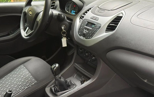 imagem-https://www.socarrao.com.br/sc-vehicle-images-prod/4176087/1791463862319-8346318_15_B_4094ebedeb.jpeg