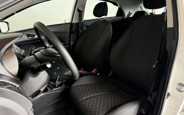 imagem-https://www.socarrao.com.br/sc-vehicle-images-prod/4176189/1790627980881-8462381_16_B_c5f8ea3f6b.jpeg
