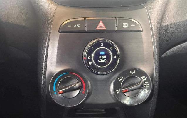 imagem-https://www.socarrao.com.br/sc-vehicle-images-prod/4176189/1790627980894-8462381_8_B_0512f82595.jpeg