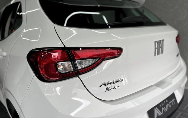 imagem-https://www.socarrao.com.br/sc-vehicle-images-prod/4176241/1790879663767-8521970_18_B_f6519af92a.jpeg