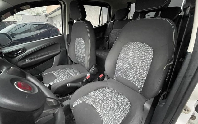 imagem-https://www.socarrao.com.br/sc-vehicle-images-prod/4176353/1790628313908-8515984_3_B_d32f1b5645.jpeg