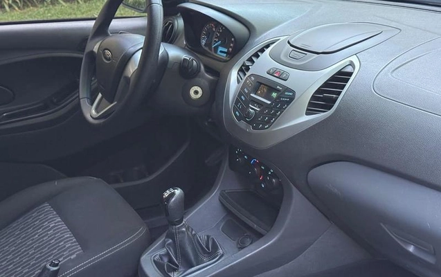 imagem-https://www.socarrao.com.br/sc-vehicle-images-prod/4176418/1790628471853-8346333_15_B_de103453d0.jpeg