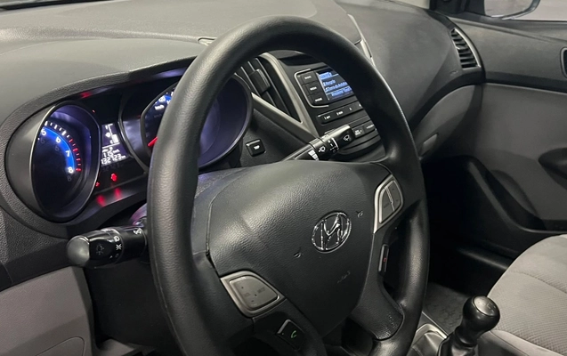 imagem-https://www.socarrao.com.br/sc-vehicle-images-prod/4176422/1790628549367-V2hhdHNBcHAgSW1hZ2UgMjAyNi0wOS0yOCBhdCAxNi4xOC4xMCAoNCkuanBlZw.jpeg