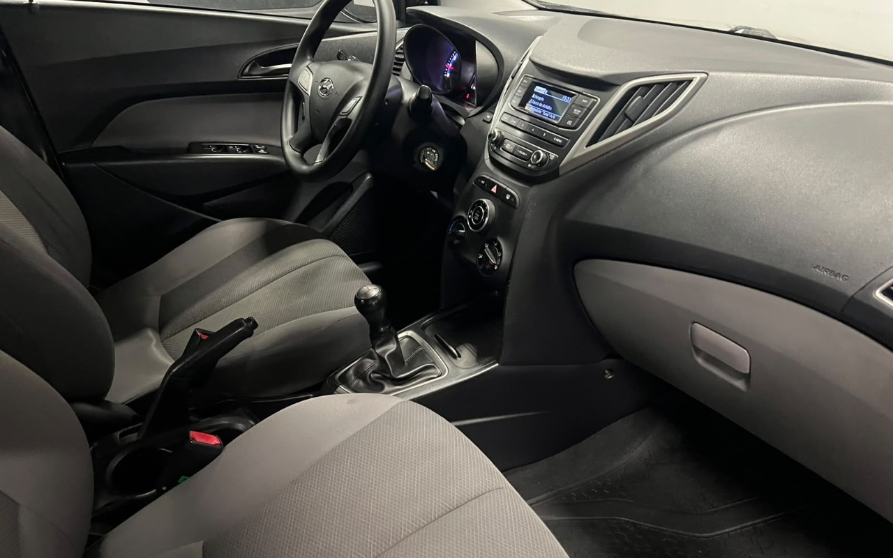 imagem-https://www.socarrao.com.br/sc-vehicle-images-prod/4176422/1790628549440-V2hhdHNBcHAgSW1hZ2UgMjAyNi0wOS0yOCBhdCAxNi4xOC4xMSAoMikuanBlZw.jpeg