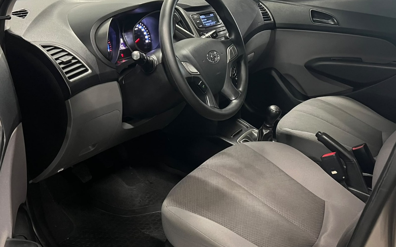 imagem-https://www.socarrao.com.br/sc-vehicle-images-prod/4176422/1790628549517-V2hhdHNBcHAgSW1hZ2UgMjAyNi0wOS0yOCBhdCAxNi4xOC4xMCAoMykuanBlZw.jpeg