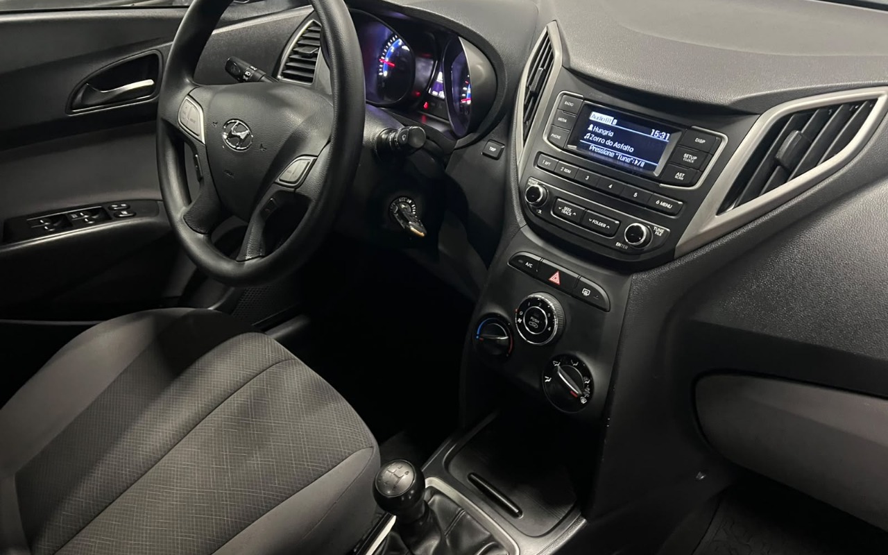 imagem-https://www.socarrao.com.br/sc-vehicle-images-prod/4176422/1790628549725-V2hhdHNBcHAgSW1hZ2UgMjAyNi0wOS0yOCBhdCAxNi4xOC4xMSAoMykuanBlZw.jpeg