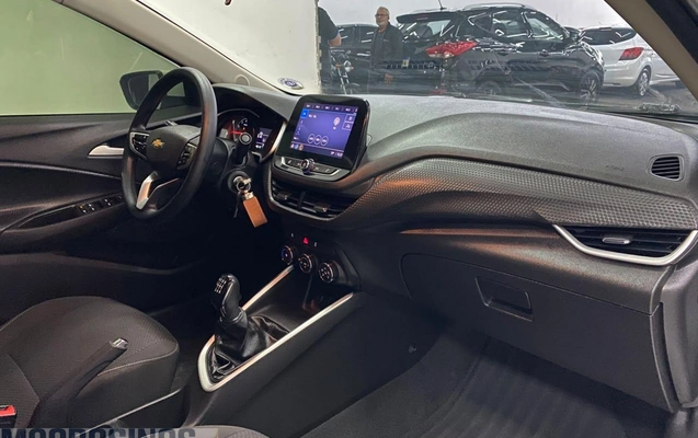 imagem-https://www.socarrao.com.br/sc-vehicle-images-prod/4176490/1790628930382-a1f4b419a1fa4fd09e91c70c509e27da_1790628853973.jpg