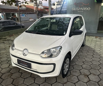 Volkswagen Up! 2017 Branco — foto 1 de 3