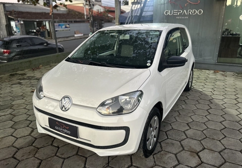 Volkswagen Up! 2017 Branco — foto 1 de 3