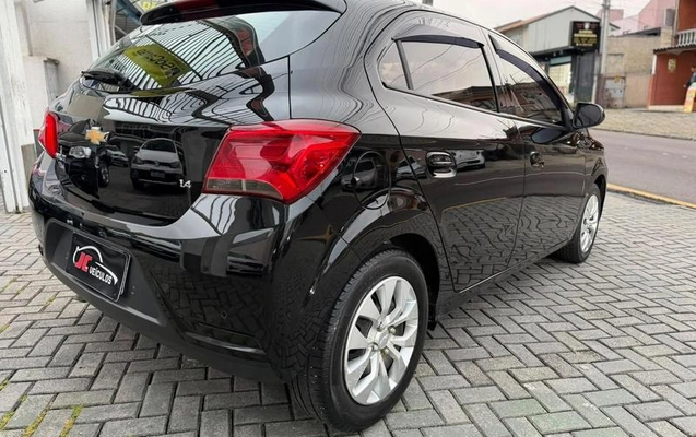 imagem-https://www.socarrao.com.br/sc-vehicle-images-prod/4176630/1790629282422-8492496_1_B_3d3f78dd60.jpeg