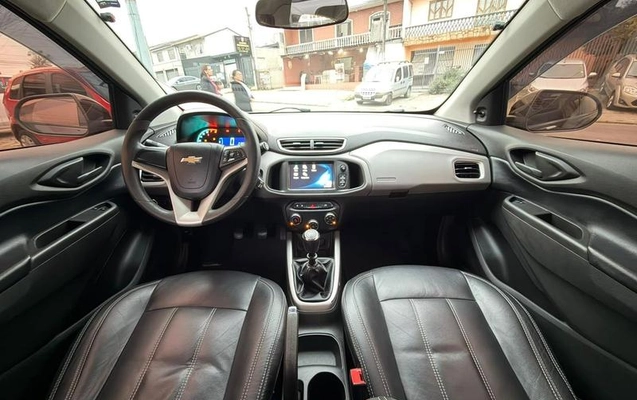 imagem-https://www.socarrao.com.br/sc-vehicle-images-prod/4176630/1790629282430-8492496_14_B_7e3640fccf.jpeg