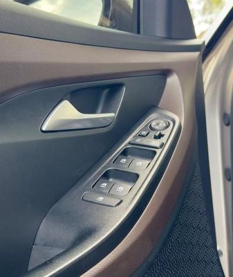 imagem-https://www.socarrao.com.br/sc-vehicle-images-prod/4176650/1791468704650-8522521_12_B_9470470fe8.jpeg