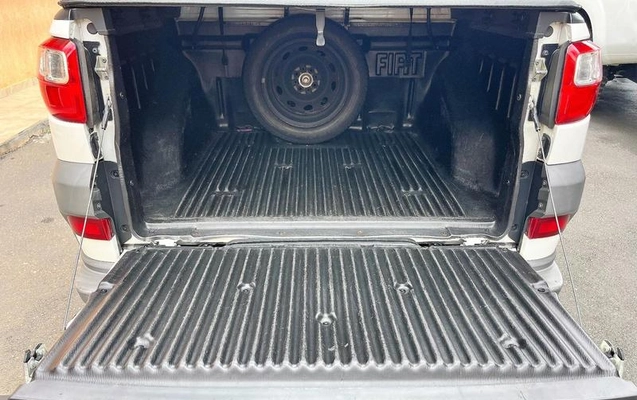 imagem-https://www.socarrao.com.br/sc-vehicle-images-prod/4176676/1790629917927-8522655_13_B_19edd16285.jpeg