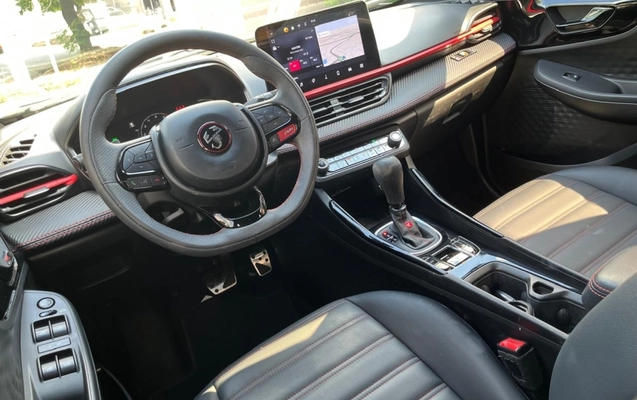 imagem-https://www.socarrao.com.br/sc-vehicle-images-prod/4176770/1790643378301-zO1dc4rI51zO0NkLg3aZyJLMwwhXUO9d.jpg