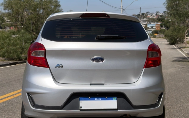 imagem-https://www.socarrao.com.br/sc-vehicle-images-prod/4176926/1790631070226-SU1HXzgxNjcuanBlZw.jpeg