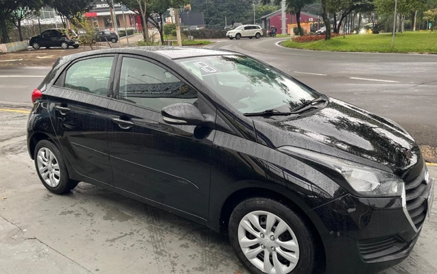 imagem-https://www.socarrao.com.br/sc-vehicle-images-prod/4177028/1790631411223-iITGhM50AyfqoplQ8CJR1DC3dOg1Ivps.jpg