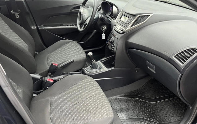 imagem-https://www.socarrao.com.br/sc-vehicle-images-prod/4177028/1790631411228-LaMiDzg6w3gcGmGrINg3hLfYLX49tyhR.jpg