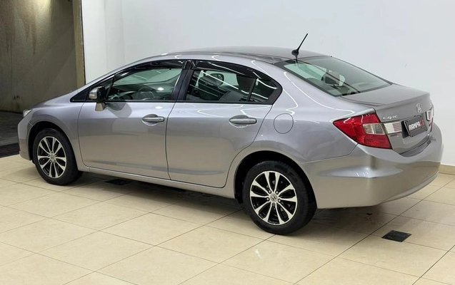 imagem-https://www.socarrao.com.br/sc-vehicle-images-prod/4177125/1790633798085-8436923_5_B_aec278ae8e.jpeg