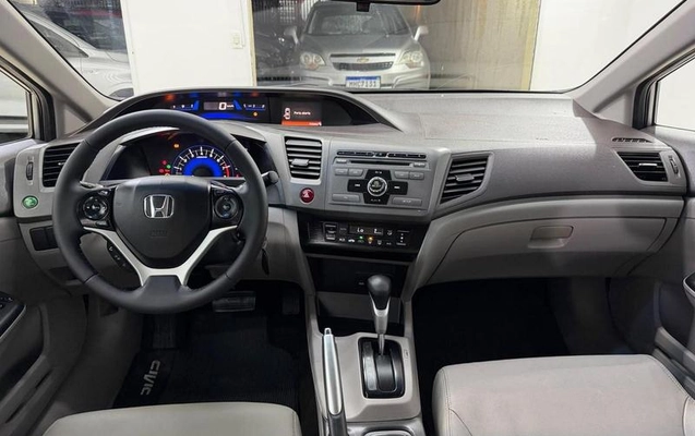 imagem-https://www.socarrao.com.br/sc-vehicle-images-prod/4177125/1790633798093-8436923_9_B_2c462855b6.jpeg