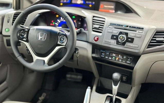 imagem-https://www.socarrao.com.br/sc-vehicle-images-prod/4177125/1790633798094-8436923_10_B_9d059cd4ee.jpeg