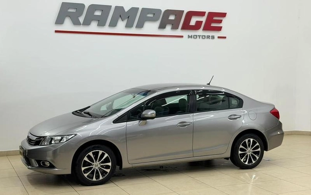 imagem-https://www.socarrao.com.br/sc-vehicle-images-prod/4177125/1790633798104-8436923_16_B_1c5531dfac.jpeg