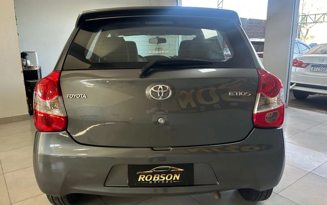imagem-https://www.socarrao.com.br/sc-vehicle-images-prod/4177243/1790868954813-gb-8d1df35.jpeg