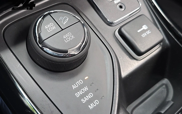 imagem-https://www.socarrao.com.br/sc-vehicle-images-prod/4177646/1791025686823-9ad96ec8029b4d4396782c48b4790594_1791025638848.jpg