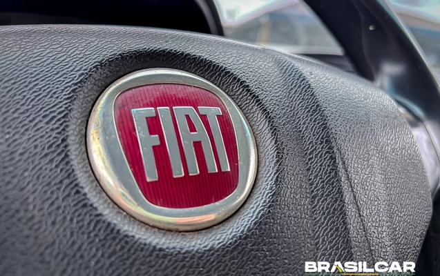 imagem-https://www.socarrao.com.br/sc-vehicle-images-prod/4177931/1790641436216-003_85c04d0aa9951fae63e17d9108582e34.jpg