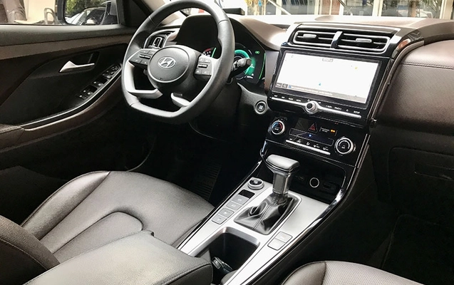 imagem-https://www.socarrao.com.br/sc-vehicle-images-prod/4177999/1790880967621-3xnL40QcRuXxFJsCcyTsgmD9gRrNmE0U.jpg