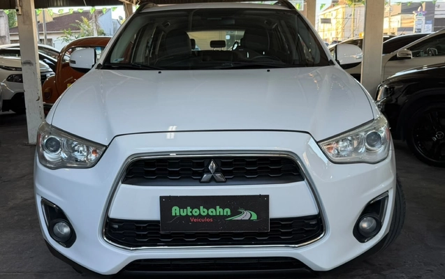 imagem-https://www.socarrao.com.br/sc-vehicle-images-prod/4178331/1790644902501-e8ca3187-f5f0-4065-8cda-4cbe3c821e22.jpg