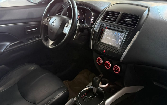 imagem-https://www.socarrao.com.br/sc-vehicle-images-prod/4178331/1790644902502-1a45b5d9-16ca-4b59-9f93-c506a6566af3.jpg