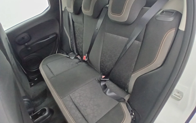 imagem-https://www.socarrao.com.br/sc-vehicle-images-prod/4179339/1790653720240-1_082436.jpg