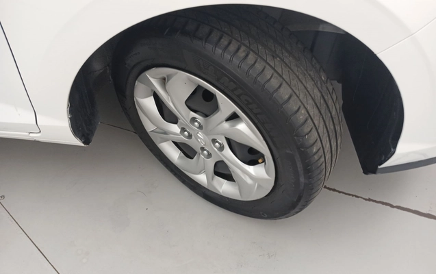 imagem-https://www.socarrao.com.br/sc-vehicle-images-prod/4179544/1790655024777-2_025229.jpg