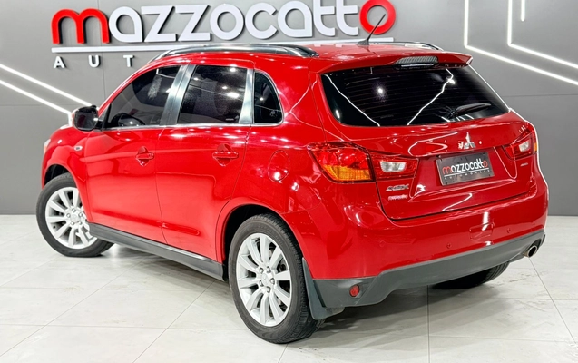 imagem-https://www.socarrao.com.br/sc-vehicle-images-prod/41801/1769988752111-7033980OR_1763122062_50_600.jpg