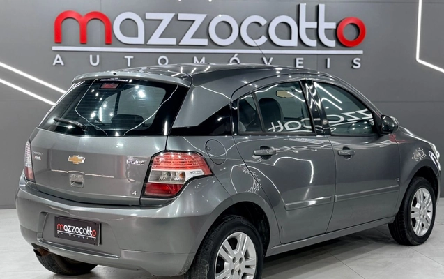 imagem-https://www.socarrao.com.br/sc-vehicle-images-prod/41802/1769988752361-7034474OR_1768996813_22_830.jpg