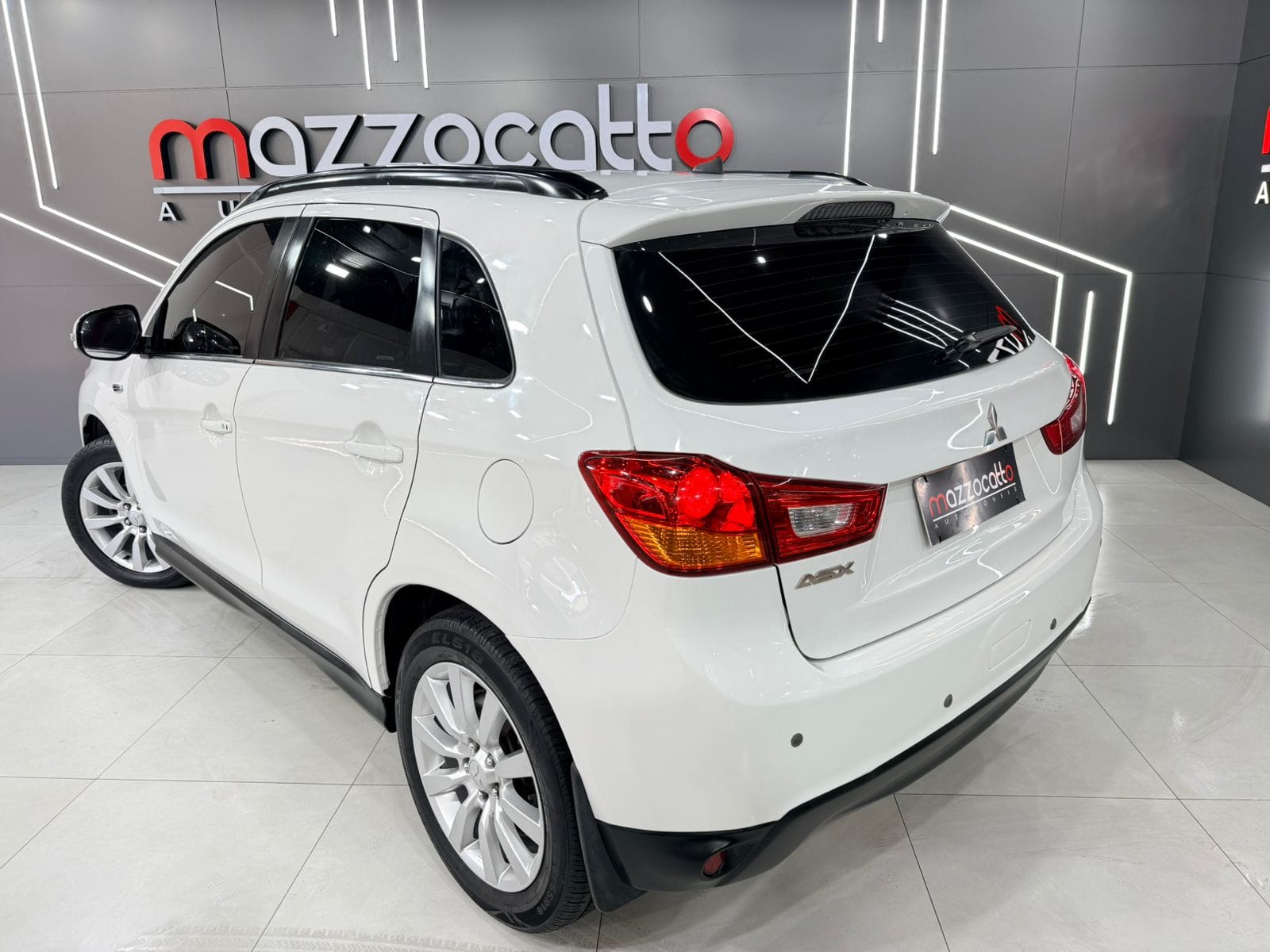 imagem-https://www.socarrao.com.br/sc-vehicle-images-prod/41807/1769988753594-7046708OR_1762610215_45_740.jpg