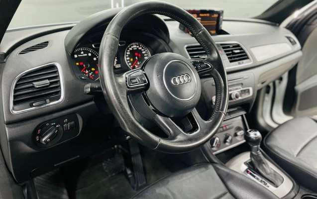 imagem-https://www.socarrao.com.br/sc-vehicle-images-prod/41814/1788269625363-003_26d4e50914085ab586437102fb6d9f6f.jpeg