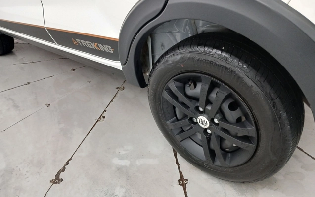 imagem-https://www.socarrao.com.br/sc-vehicle-images-prod/4181971/1790658968609-1_014846.jpg