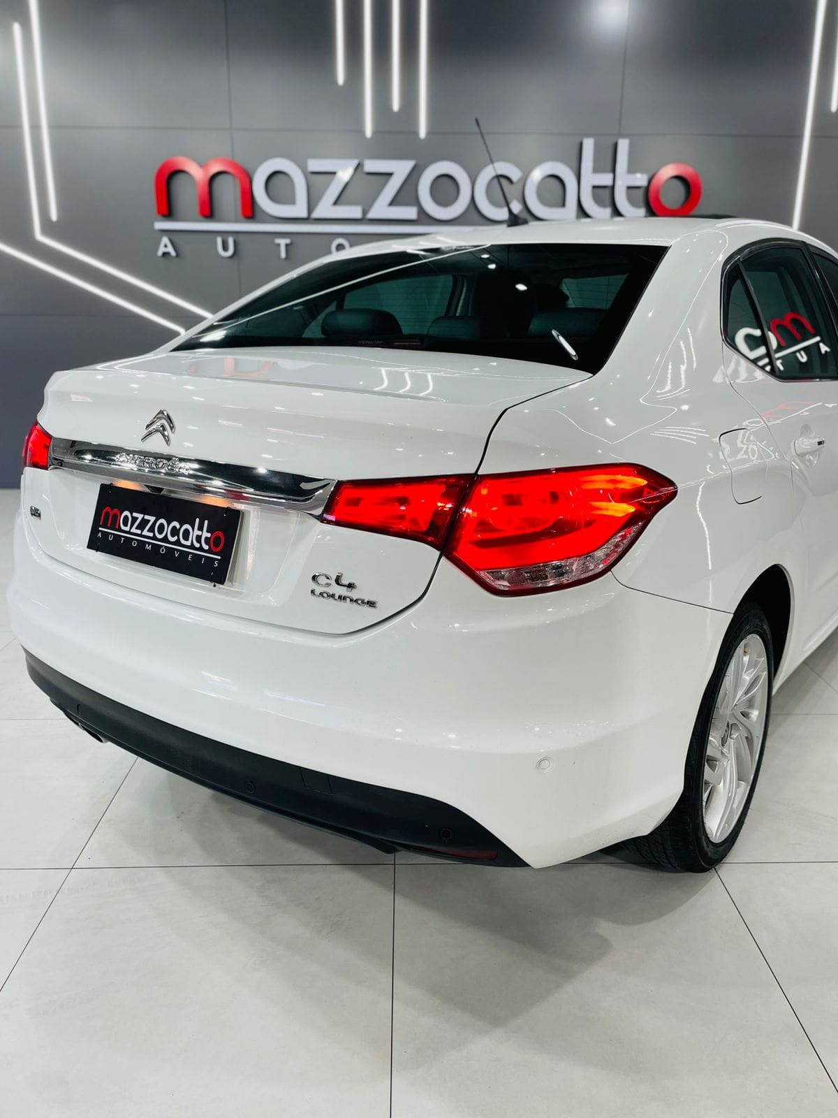 imagem-https://www.socarrao.com.br/sc-vehicle-images-prod/41821/1769988756871-7078007OR_1763745130_17_970.jpg
