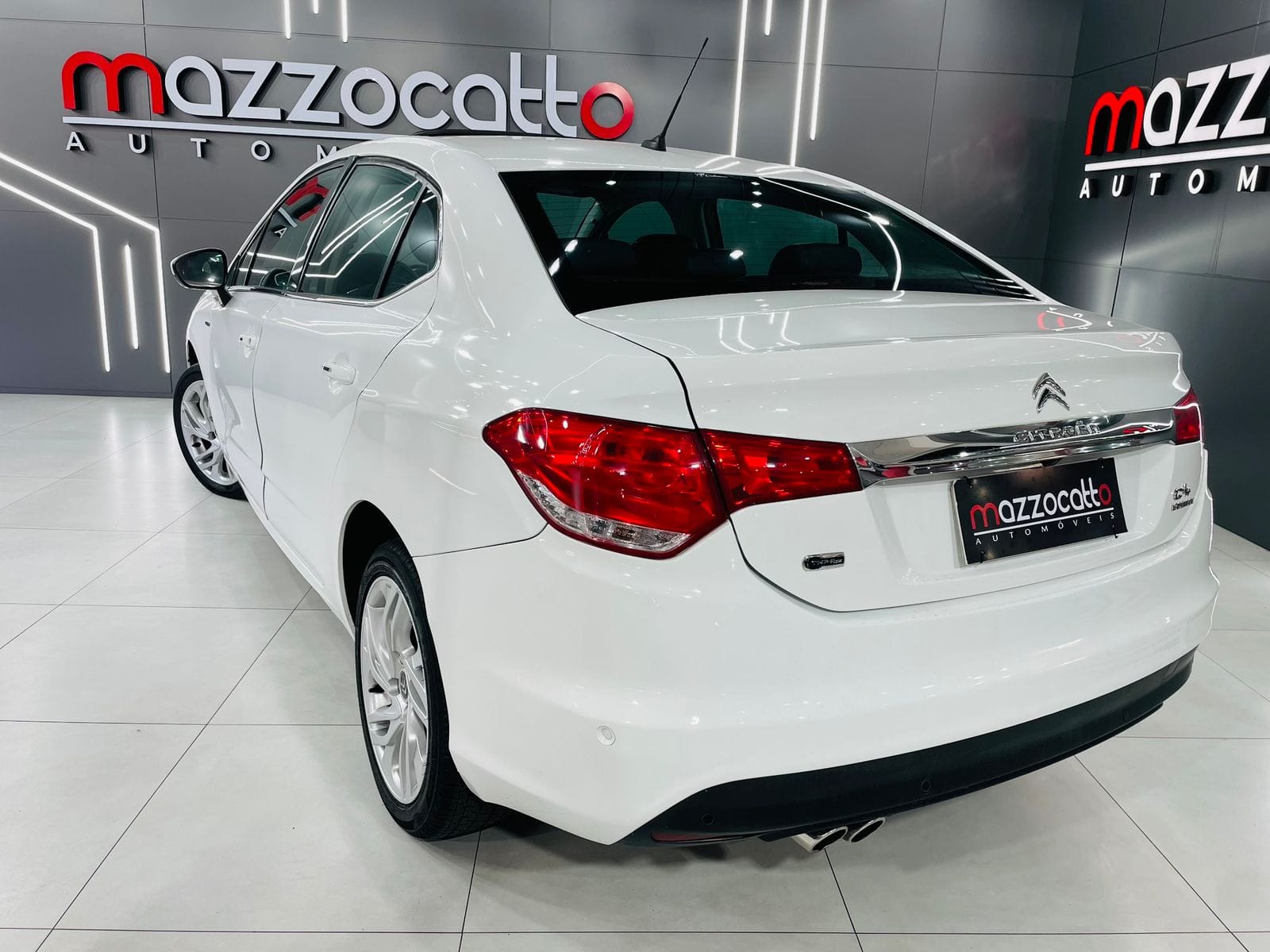 imagem-https://www.socarrao.com.br/sc-vehicle-images-prod/41821/1769988756871-7078007OR_1763745131_10_170.jpg