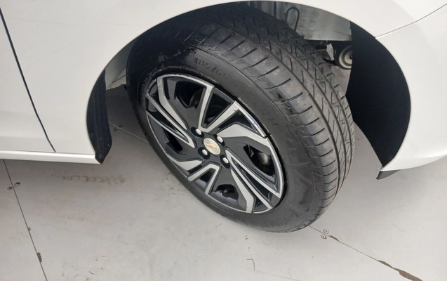 imagem-https://www.socarrao.com.br/sc-vehicle-images-prod/4182772/1790660634132-2_015437.jpg