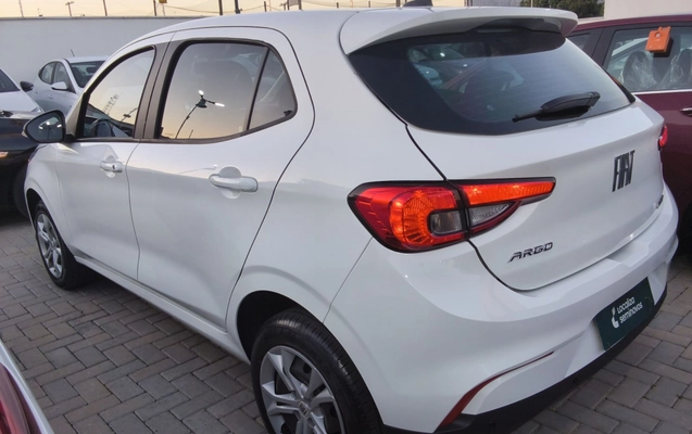 imagem-https://www.socarrao.com.br/sc-vehicle-images-prod/4183832/1790662656342-1_060530.jpg