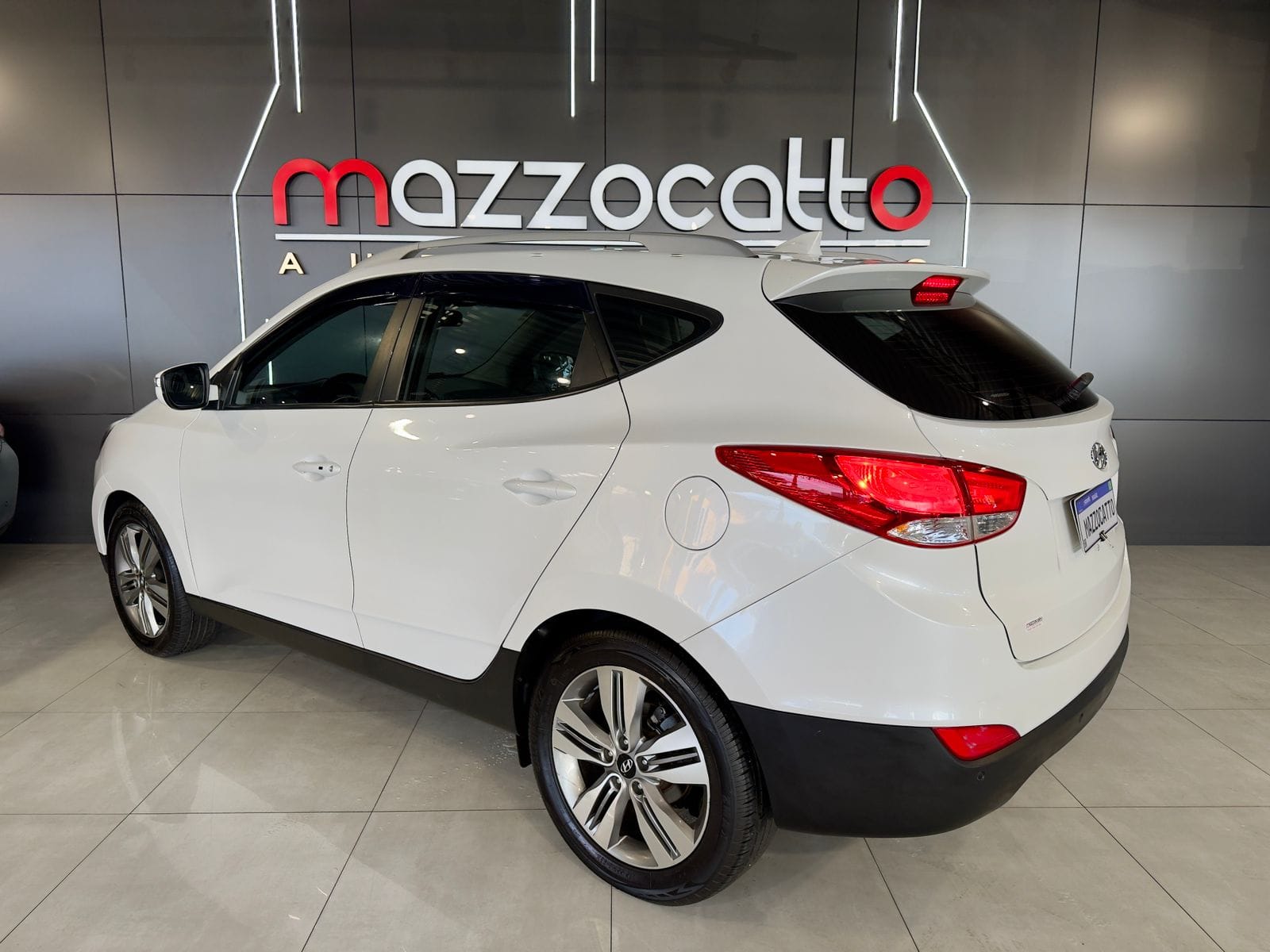 imagem-https://www.socarrao.com.br/sc-vehicle-images-prod/41866/1769988767112-7160608OR_1765832133_10_570.jpg