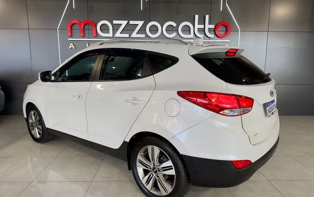 imagem-https://www.socarrao.com.br/sc-vehicle-images-prod/41866/1769988767112-7160608OR_1765832133_10_570.jpg