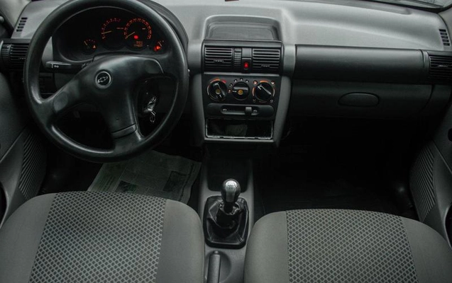 imagem-https://www.socarrao.com.br/sc-vehicle-images-prod/4186714/1790799275462-8492822_12_B_e8d900df06.jpeg