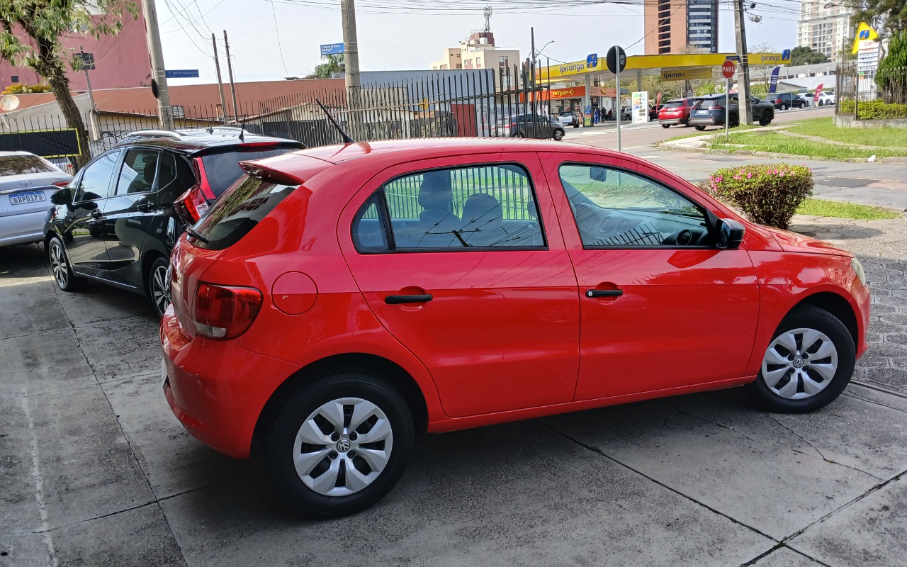 imagem-https://www.socarrao.com.br/sc-vehicle-images-prod/4187283/1790683980288-MTc5MDY4MzQzOTkwNDgwNzU2ODk4NTQxMTcyOTk2NzMuanBn.jpg