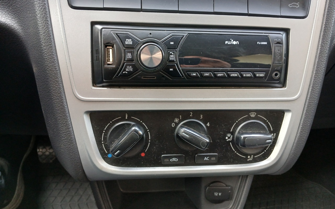 imagem-https://www.socarrao.com.br/sc-vehicle-images-prod/4187283/1790683982186-MTc5MDY4MzYzMTMzOTE5NjMyMjY2MzE3ODk5ODAwNjUuanBn.jpg