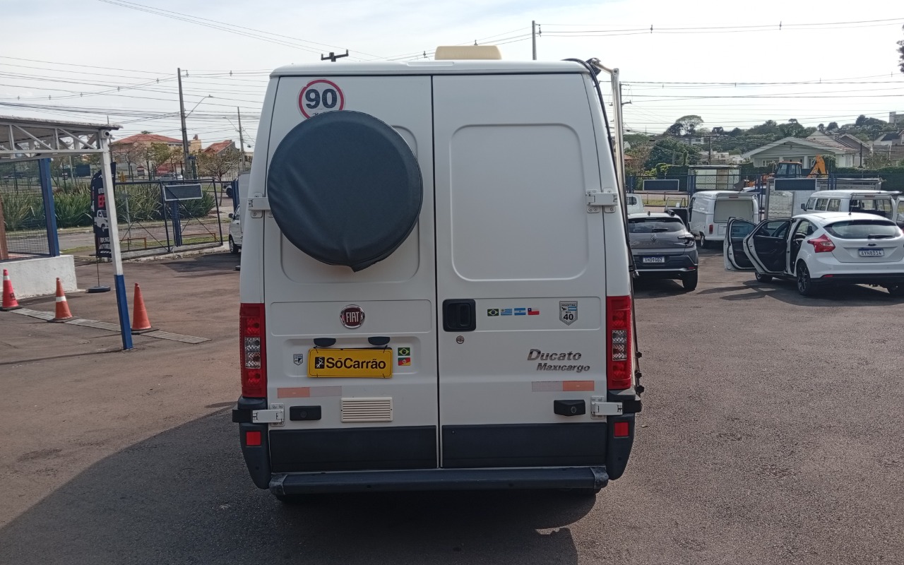 imagem-https://www.socarrao.com.br/sc-vehicle-images-prod/4187333/1790684389904-MTc5MDY4NDE5MDM1ODQyNjI5NzI2NTg3MDI5NTMzNTQuanBn.jpg