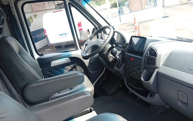 imagem-https://www.socarrao.com.br/sc-vehicle-images-prod/4187333/1790684390464-MTc5MDY4NDIzNjE3ODI5Nzk4NjY2MzA1ODQyNzQ2MDEuanBn.jpg
